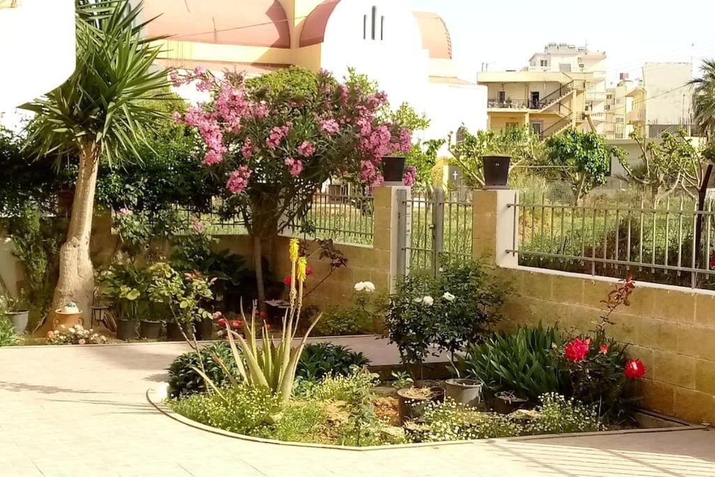 Cozy New Apartments Nea Chora Ханя Екстериор снимка